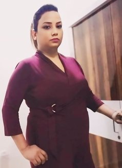 Real Meet and paid live cam session - escort in Hyderabad Photo 1 of 1