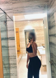 Real Meet and Premium Cam Show - puta in Gurgaon Photo 3 of 3
