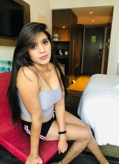 Real meet and sex - escort in Bangalore Photo 3 of 6