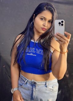 Real Meet and Web Cam Session - escort in Chennai Photo 1 of 1