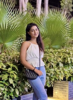 Real Meet and Web Cam Session - escort in Chennai Photo 4 of 5