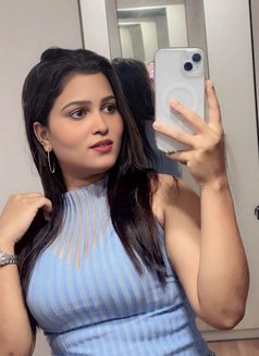 Real Meet and Web Cam Session - escort in Kochi Photo 1 of 1