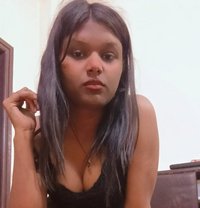 Real meet available - escort in Agra