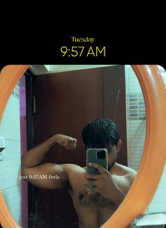 Real Meet Bangalore Bfe Experience - Male escort in Bangalore Photo 1 of 6
