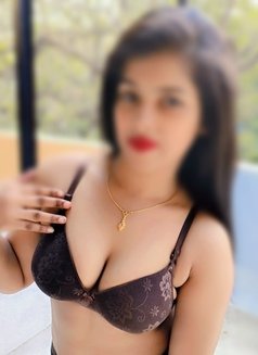 Real Meet & Cam Service - escort in Mumbai Photo 6 of 9