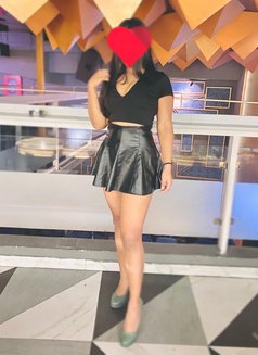 ꧁"𝙈𝘼𝙃𝙄𝙍𝘼(REAL MEET & CAM SESSION)꧂ - puta in Hyderabad Photo 4 of 4