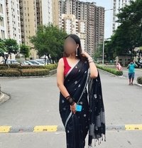 Real Meet Cam Session - escort in Hyderabad Photo 2 of 2