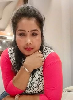 Real Meet & Cam With Anushka - puta in Bangalore Photo 1 of 1