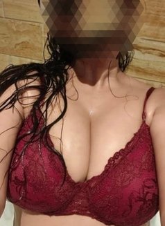 Cam or real meet - escort in Bangalore Photo 1 of 7