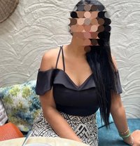 Real Meet - escort in Kochi