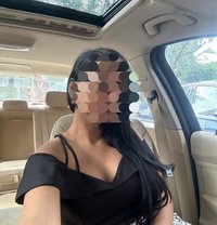 Real Meet - escort in Kochi