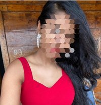 Real Meet - escort in Kochi