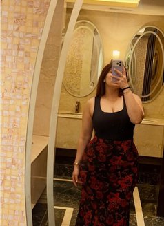 Real meet incall/Outcall cash to hand - escort in Kolkata Photo 4 of 8
