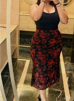 Real meet incall/Outcall cash to hand - escort in Kolkata Photo 6 of 8