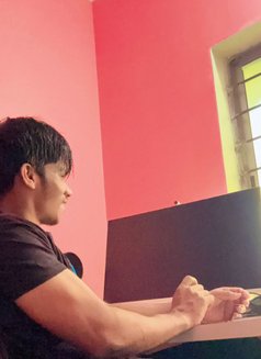 Independent amar - Male escort in New Delhi Photo 3 of 4