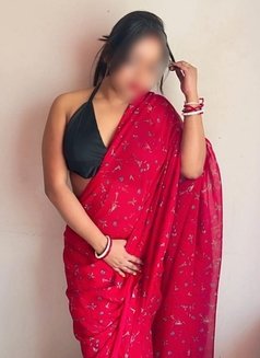 Real meet & cam session - puta in Hyderabad Photo 1 of 2