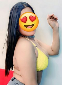 real meet & live cam - escort in Mumbai Photo 2 of 11