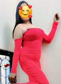 real meet & live cam - escort in Mumbai Photo 11 of 11