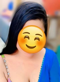 real meet & live cam - puta in Mumbai Photo 2 of 7