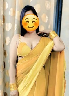 real meet & live cam - puta in Mumbai Photo 3 of 7