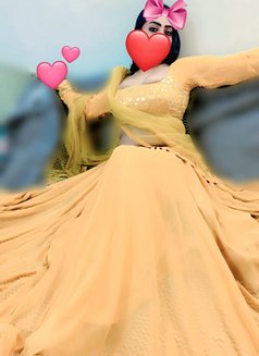 real meet & live cam - escort in Mumbai Photo 11 of 13