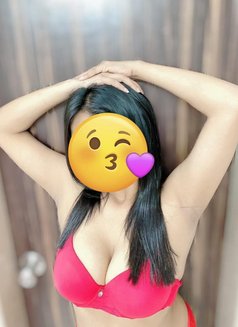 real meet & live cam - escort in Mumbai Photo 19 of 19