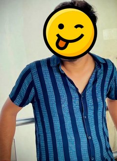 Real Meet in Noida Only - Male escort in Noida Photo 1 of 2
