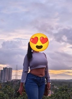 ️Ruhi ❣️Real Meet & Webcam service🦋 - puta in Navi Mumbai Photo 1 of 3