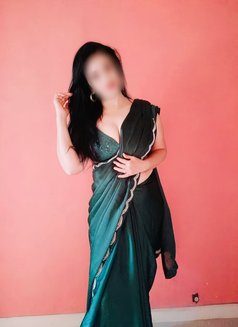 Real Meet & Webcam Shows - escort in Hyderabad Photo 2 of 4