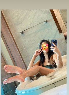 Real meet with seductive Shanaya - escort in Mumbai Photo 9 of 14