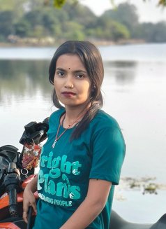 Real Meet Ya Cam Service - escort in Hyderabad Photo 1 of 3