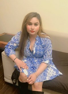 Real meeting with girls % safe and sec - escort in Kanpur Photo 2 of 2