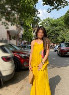 Independent Vedika GFE / Dom- Real & Cam - puta in New Delhi Photo 9 of 17