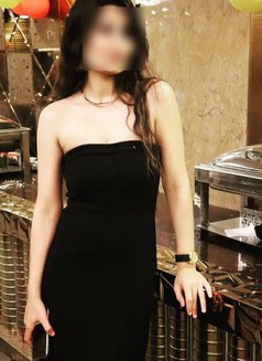 Independent Vedika GFE / Dom- Real & Cam - puta in New Delhi Photo 7 of 17