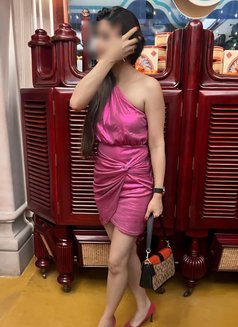 Independent Vedika GFE / Dom- Real & Cam - puta in New Delhi Photo 16 of 17