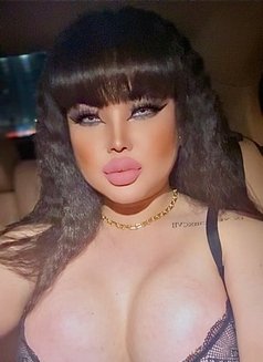 Real Queen MASHA 5STAR service Both - Transsexual escort in Abu Dhabi Photo 6 of 13