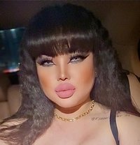 Real Queen MASHA 5STAR service Both - Transsexual escort in Abu Dhabi Photo 4 of 13