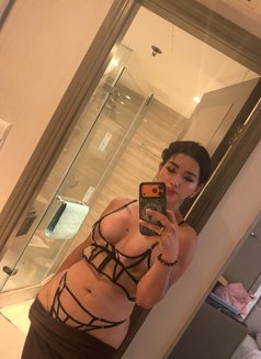REAL THICK XL,HOT&SEXY LEXI - Transsexual escort in Hong Kong Photo 29 of 30