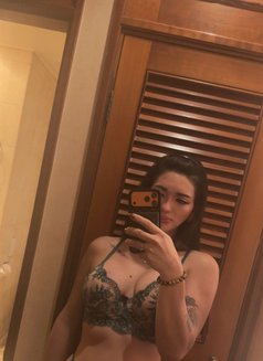 REAL THICK XL,HOT&SEXY LEXI - Transsexual escort in Hong Kong Photo 27 of 30