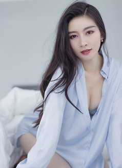modelMiu Miu - escort in Shanghai Photo 4 of 7