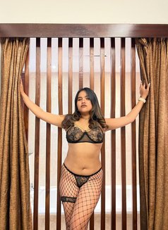 Rebbeca - escort in Bali Photo 3 of 6