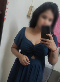 Rebeca - escort in Chennai Photo 5 of 5