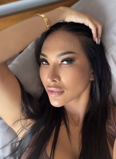 Rebeca - escort in Okinawa Island Photo 5 of 12