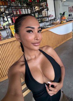 Rebeca - escort in Okinawa Island Photo 1 of 12