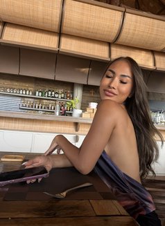 Rebeca - escort in Okinawa Island Photo 8 of 12