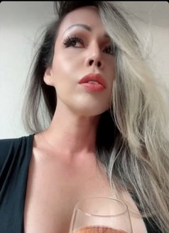 Rebecca - Acompañantes transexual in Nagoya Photo 2 of 3