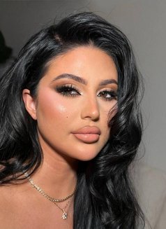 Rebecca - escort in Dubai Photo 1 of 12