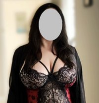 Rebecca - escort in Northampton