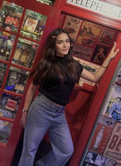 Rebecca - Transsexual escort in Manila Photo 20 of 24