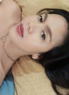 Rebecca - Transsexual companion in Manila Photo 2 of 20